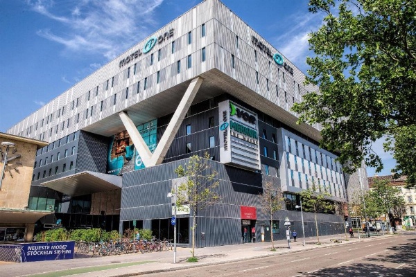Motel One Wien Westbahnhof image 25